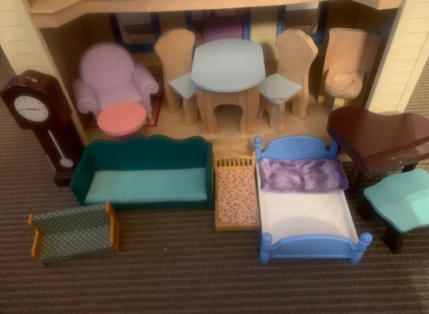 Dollhouse with Furniture - photo 4