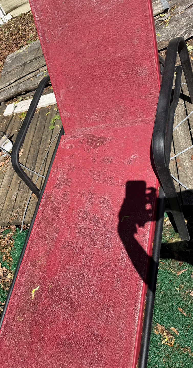 Red Lounge Chair (2) - photo 3