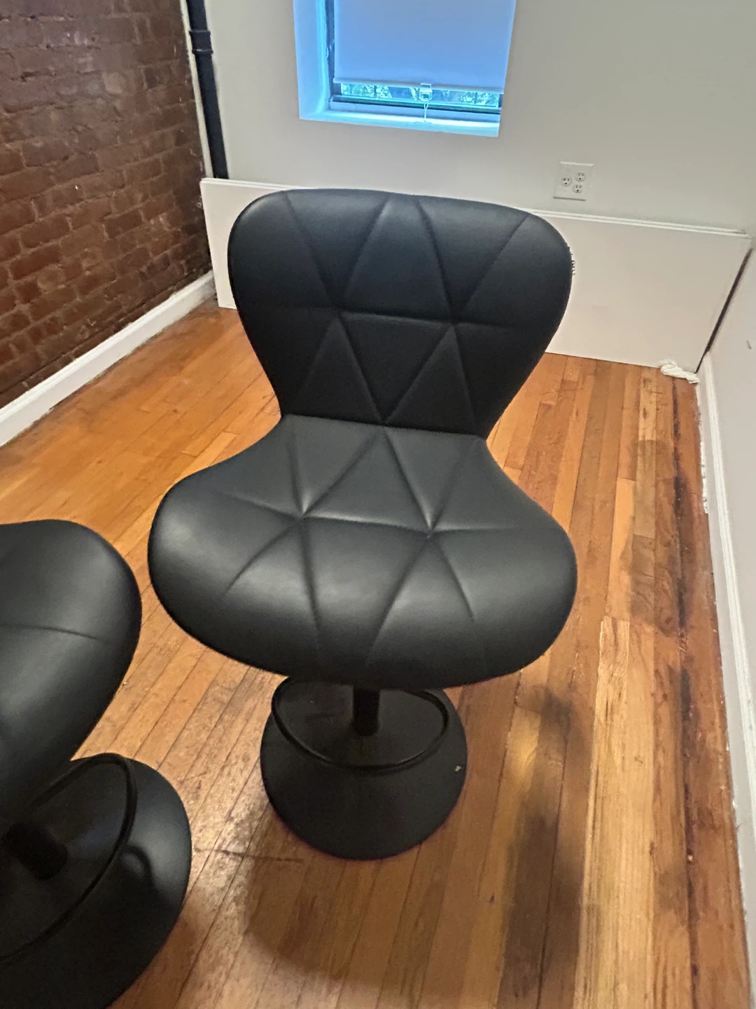 Set of 2 Black Adjustable Swivel Bar Stools - photo 3