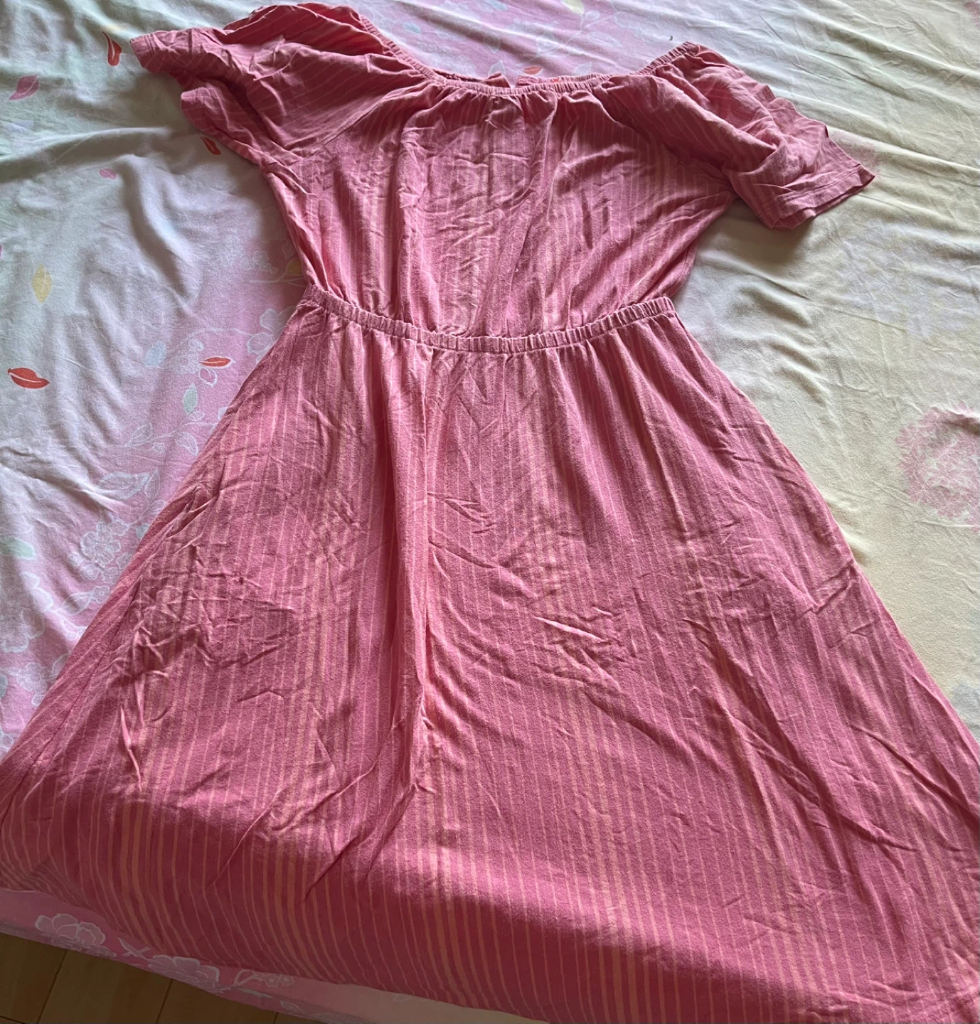Bundle of 4 women's dresses - photo 4