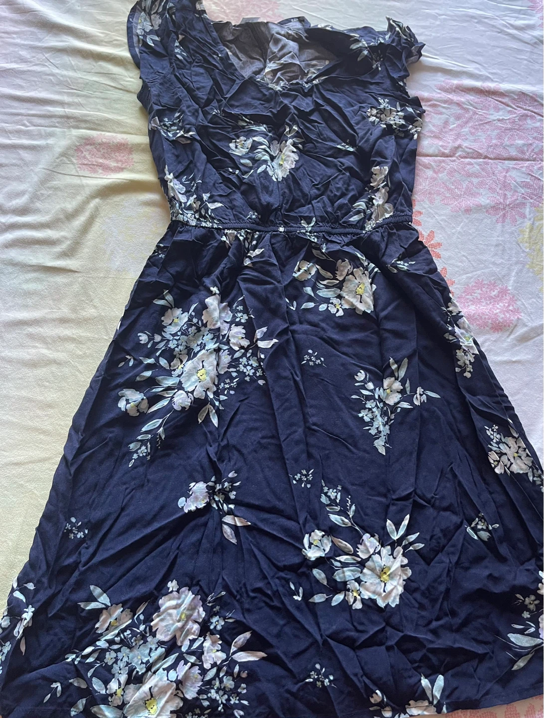 Bundle of 4 women's dresses