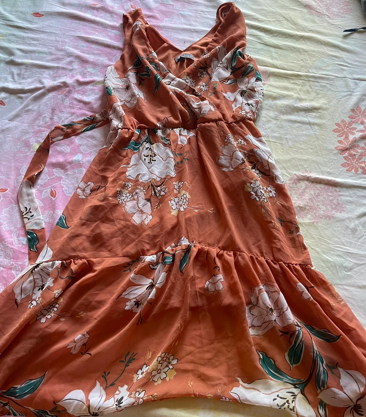 Bundle of 4 women's dresses - photo 3
