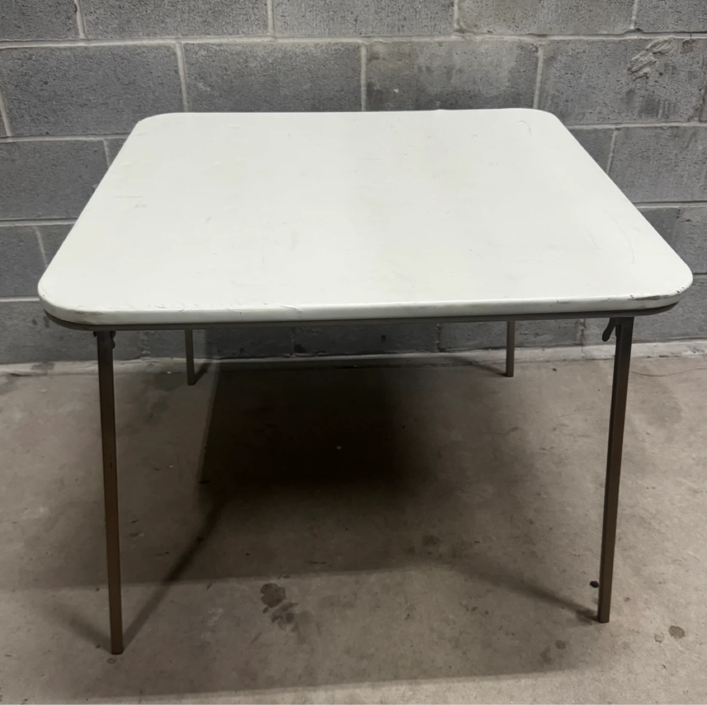 Folding Card Table 35.5-35.5-H27.5 18$ cash - photo 5