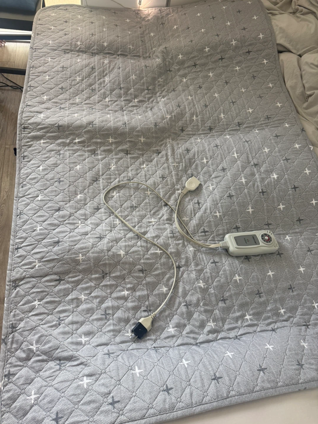 Get ready for winter :) Grey Heated Electric Mat