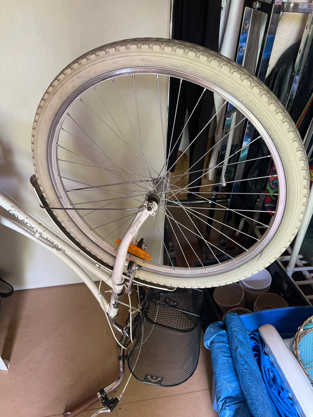White Cruiser Bicycle rim needed?