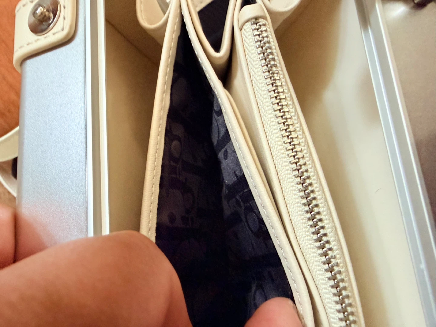 Christian Dior Aluminum Vanity Case - photo 4