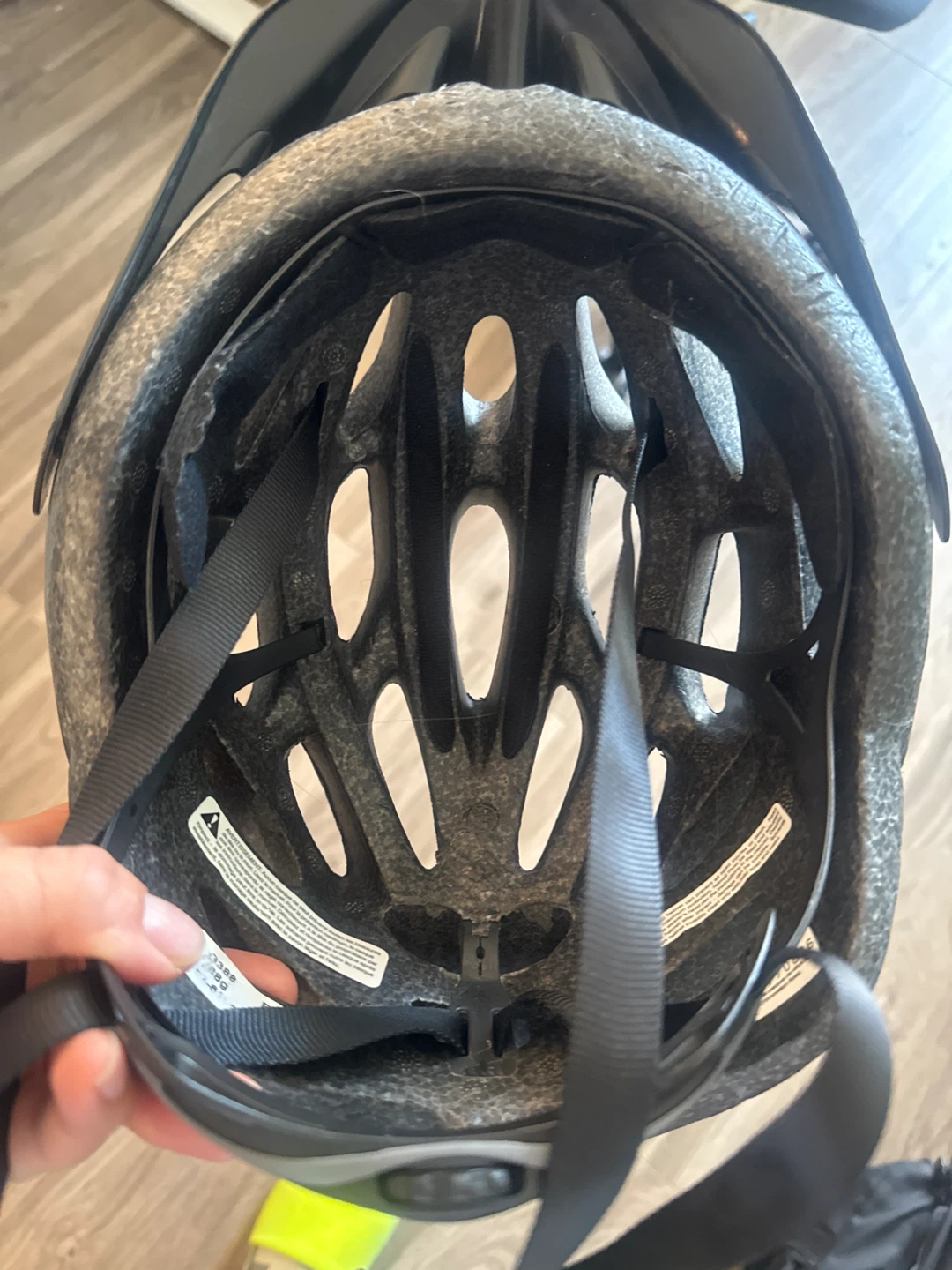 Giro Bike Helmet - photo 3