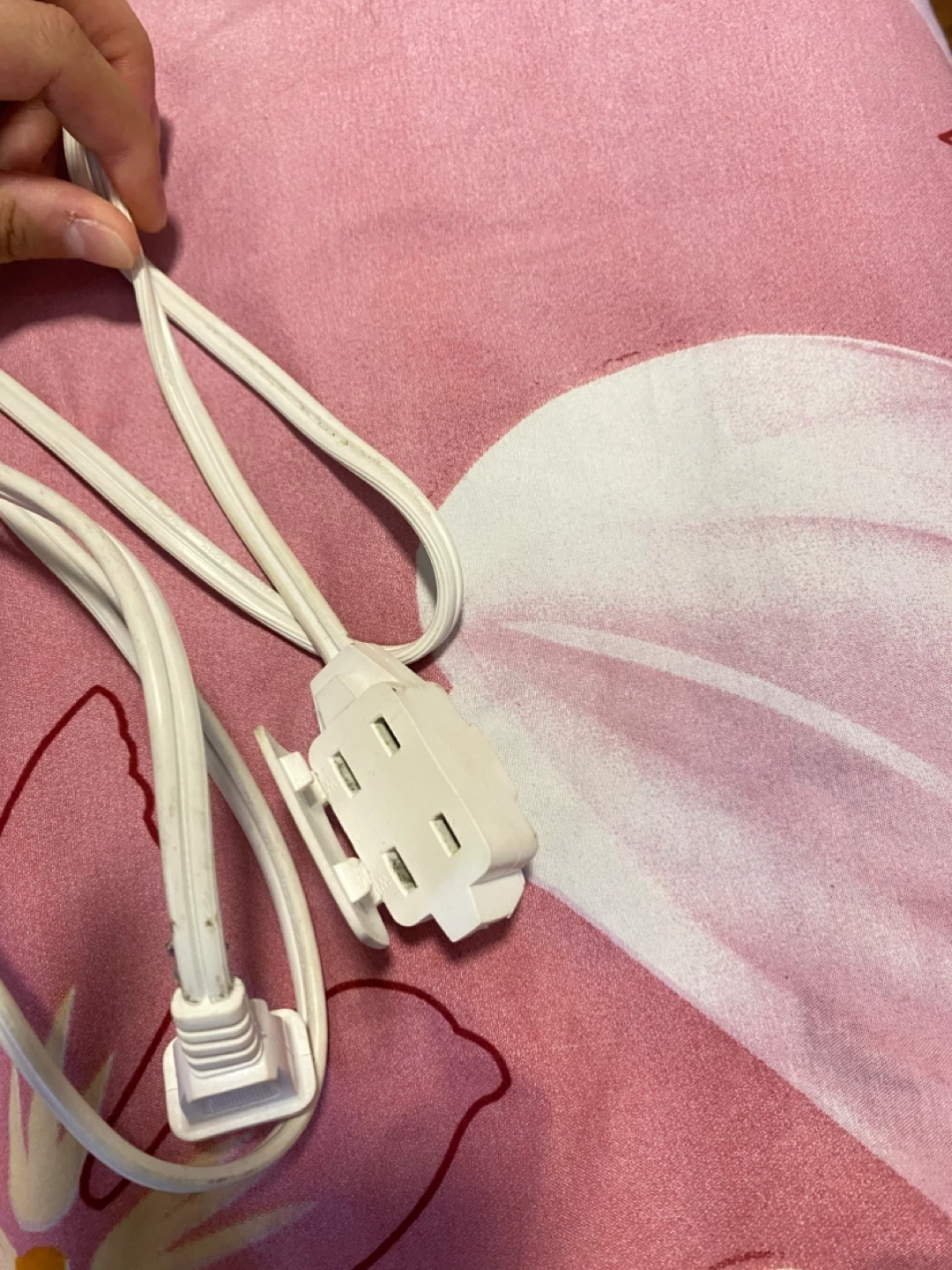 White Electrical Extension Cord Splitter