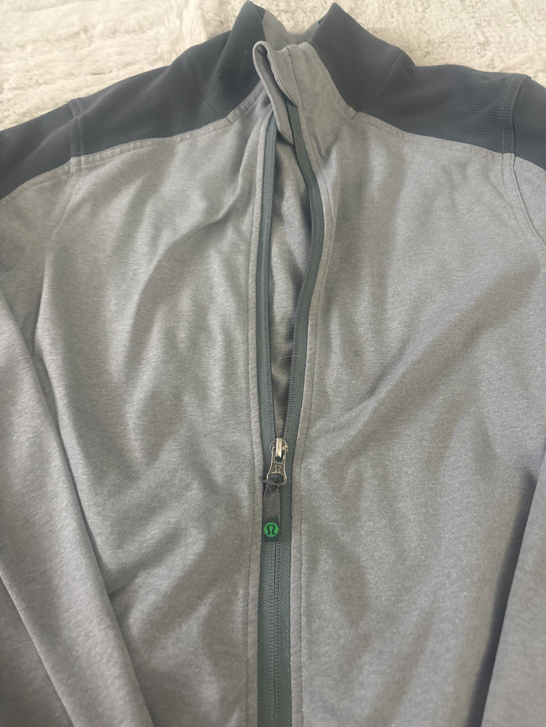 Lululemon Jacket Grey   Size 6 - photo 2