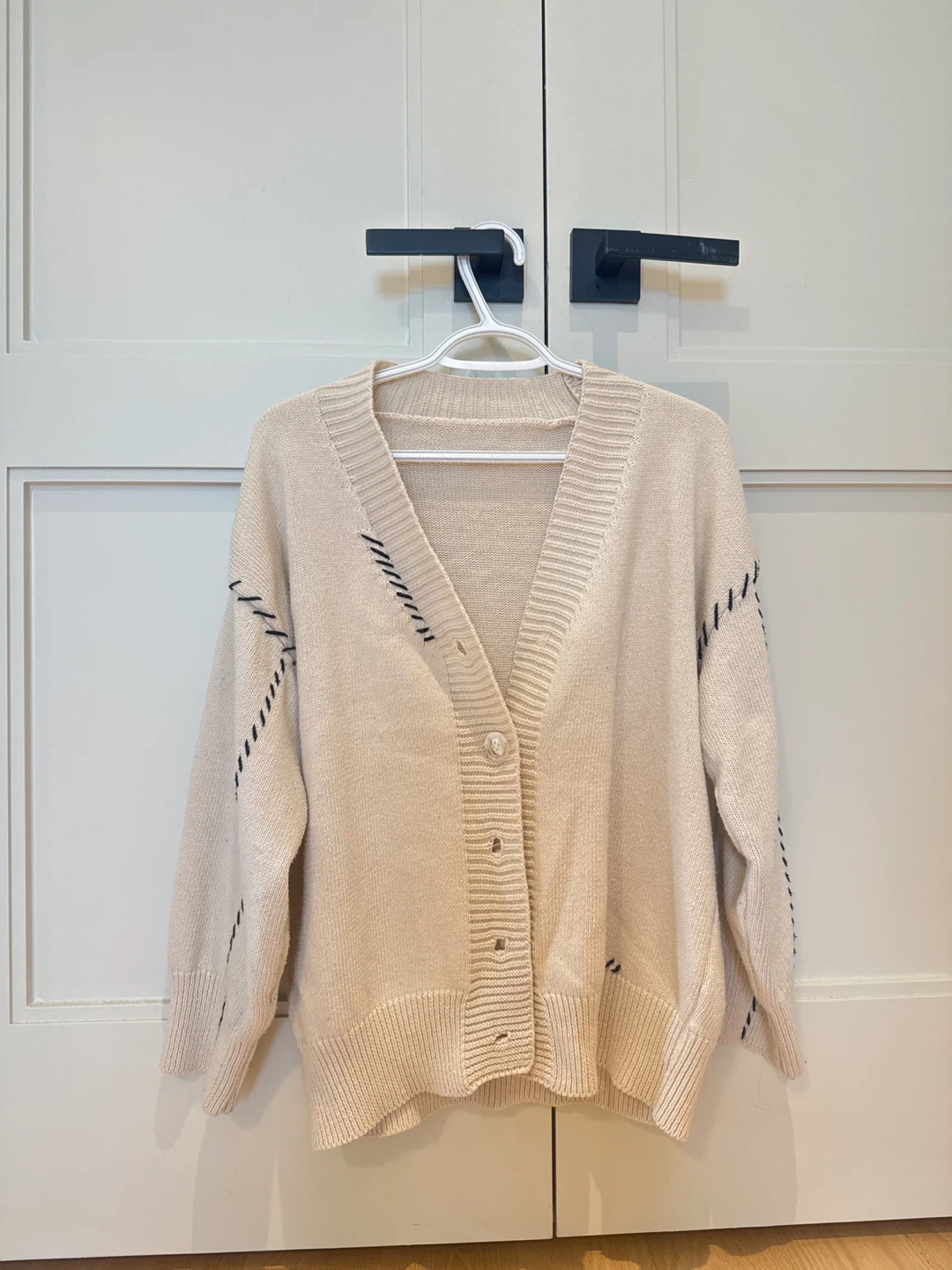 Cream V-Neck Cardigan