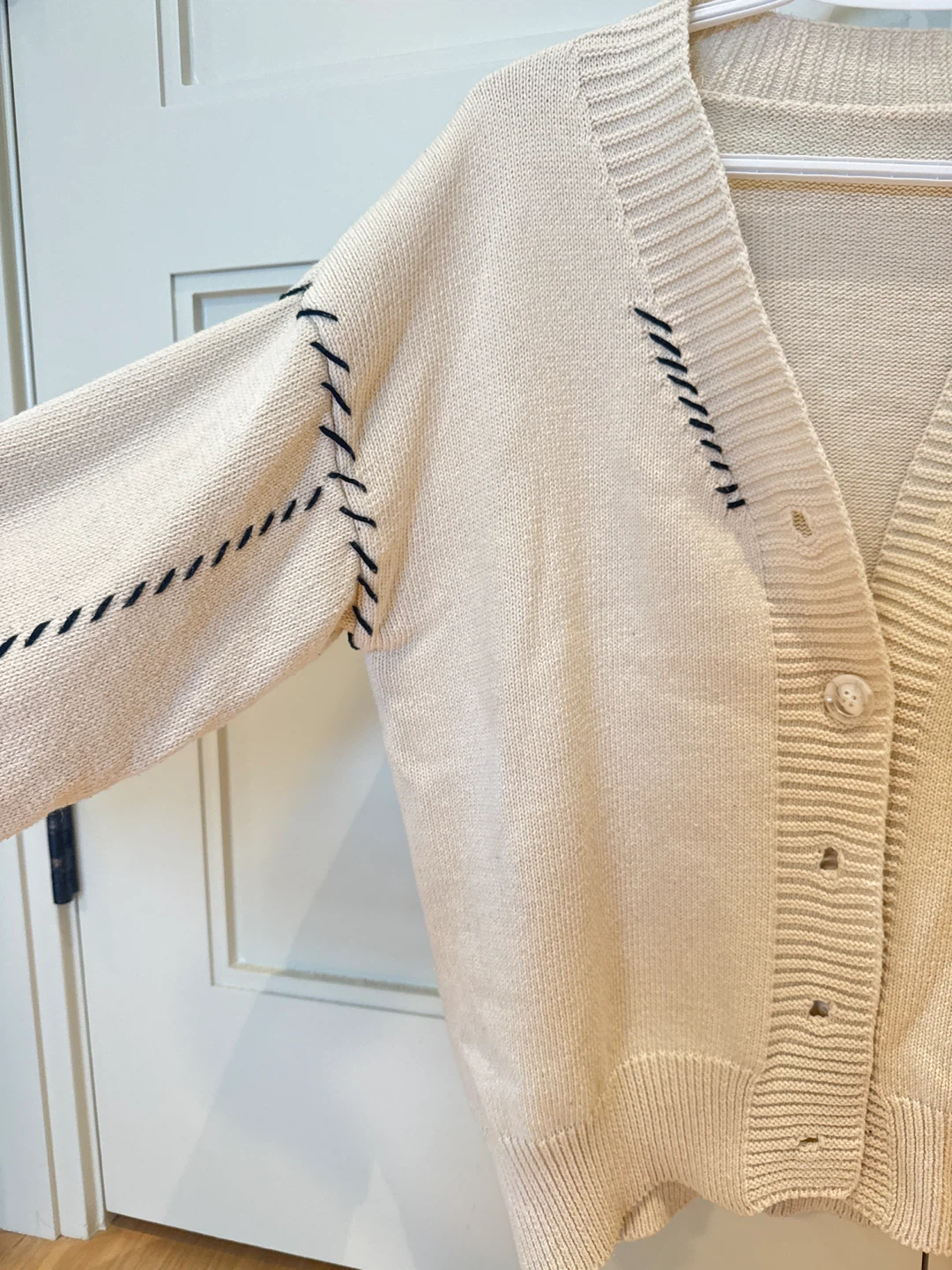 Cream V-Neck Cardigan - photo 3