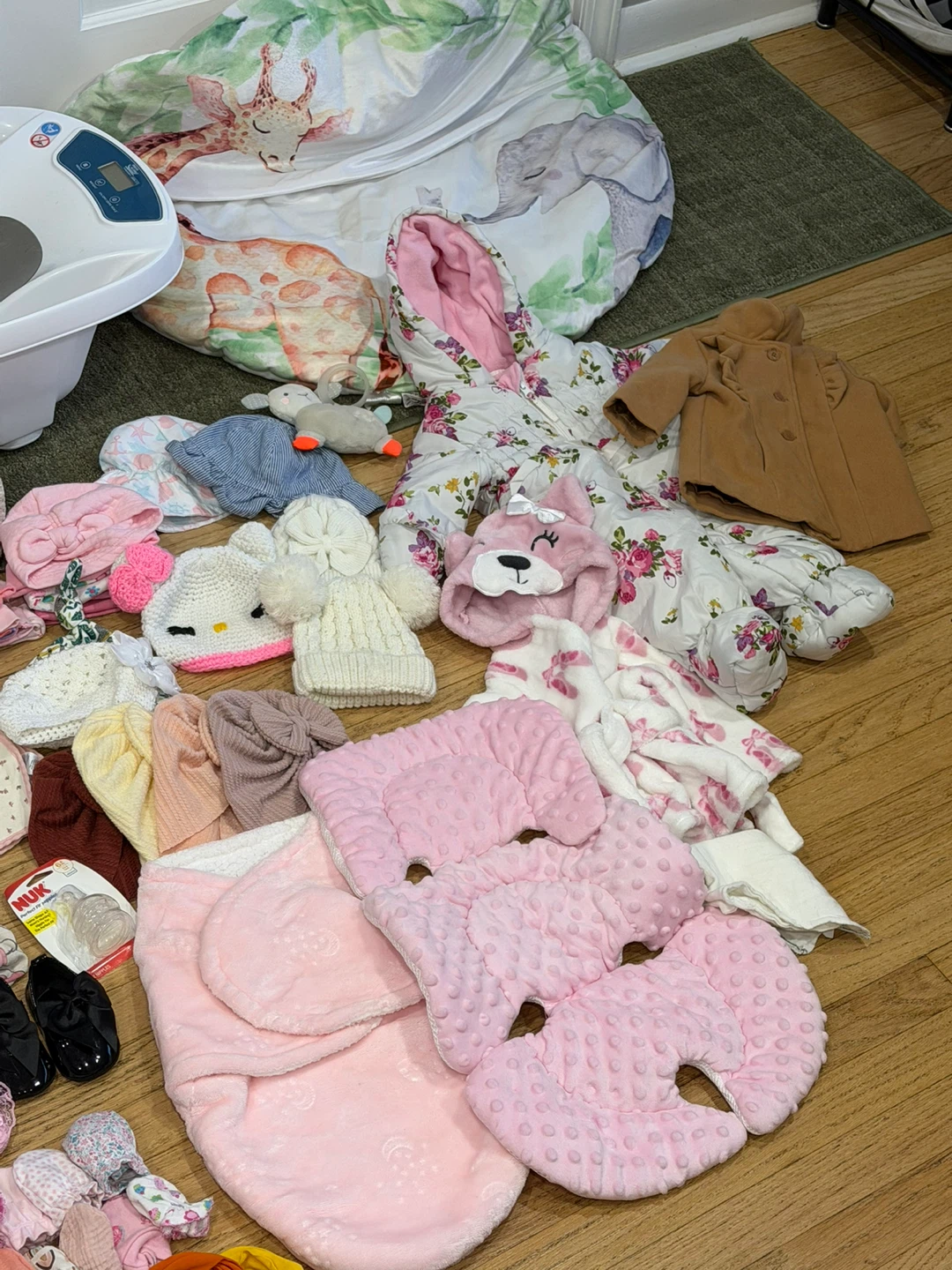 Huge Baby Girl Clothes & Accessories Lot - Newborn to Toddler - photo 3