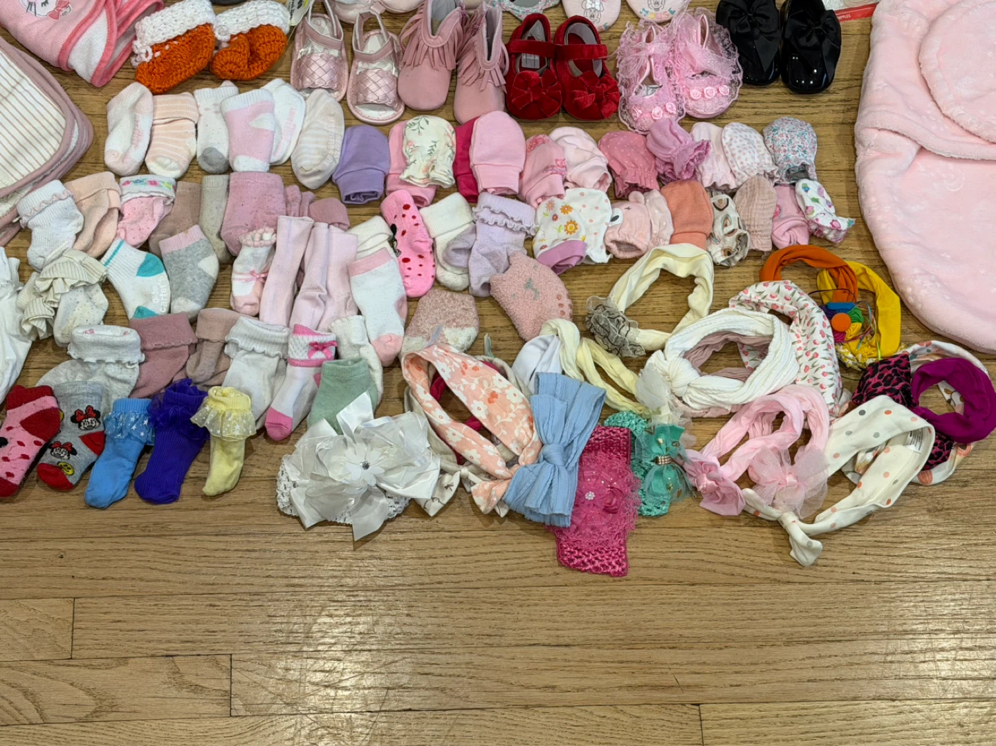 Huge Baby Girl Clothes & Accessories Lot - Newborn to Toddler - photo 5