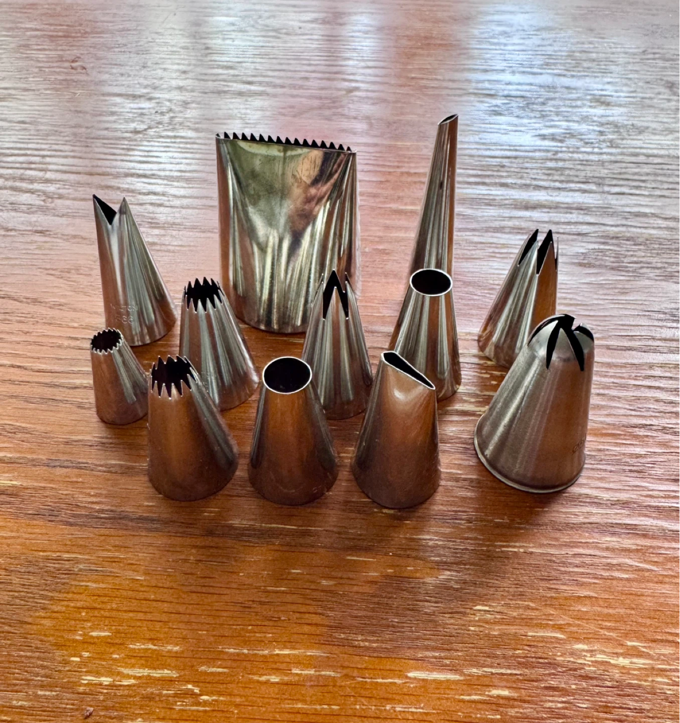 Assorted Pastry Piping Tips Set
