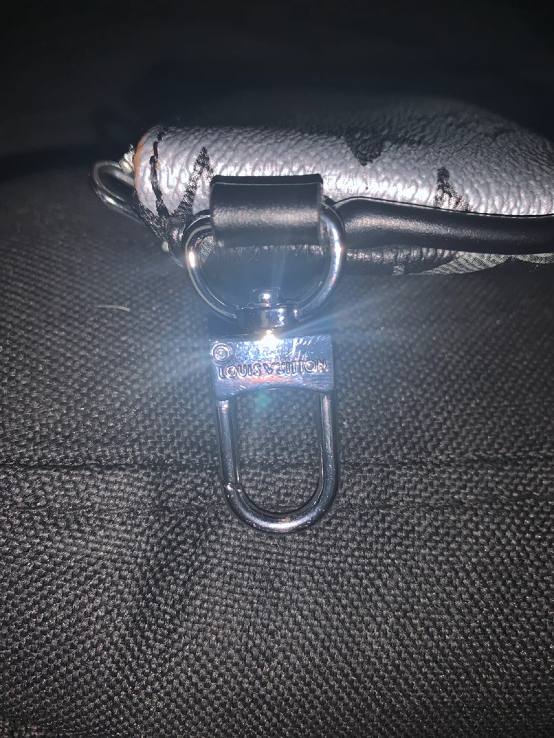 Louis Vuitton Monogram Pouch - photo 3