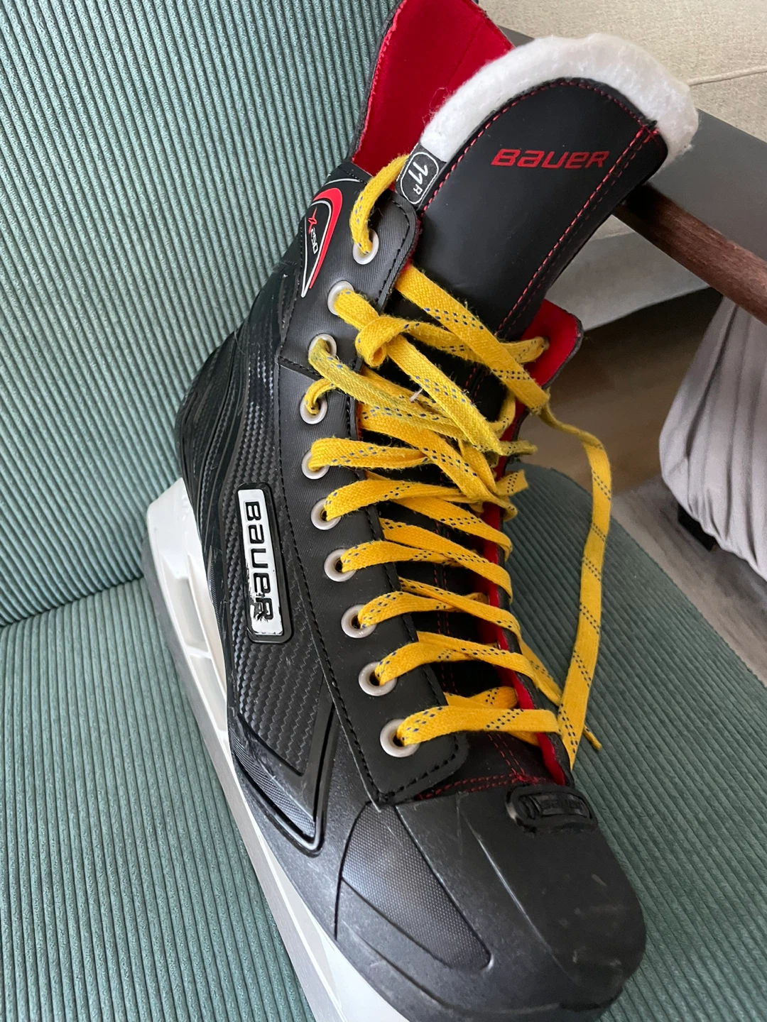 Bauer Vapor Hockey Skates - photo 4