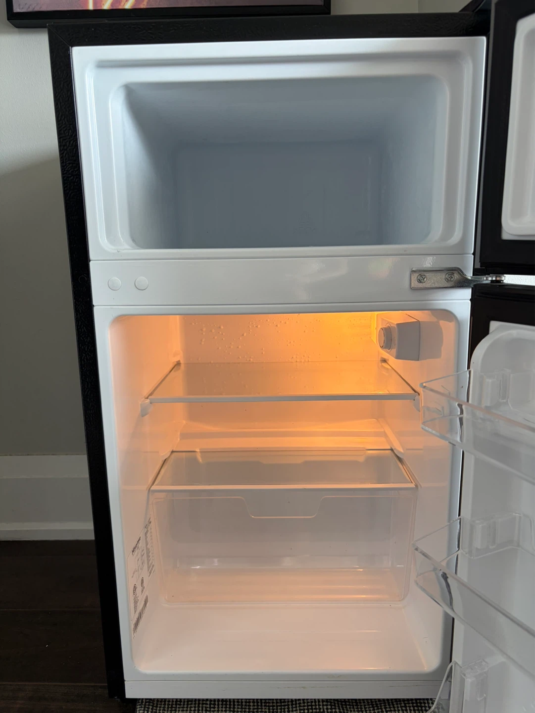Hisense Refrigerator 3.1 cubic ft- Can deliver - photo 5