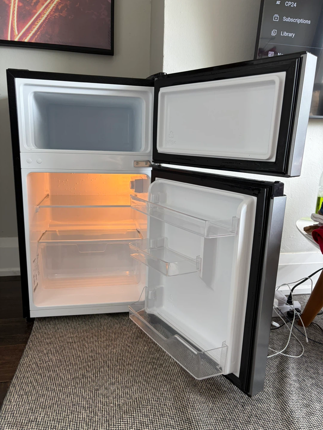 Hisense Refrigerator 3.1 cubic ft- Can deliver - photo 3