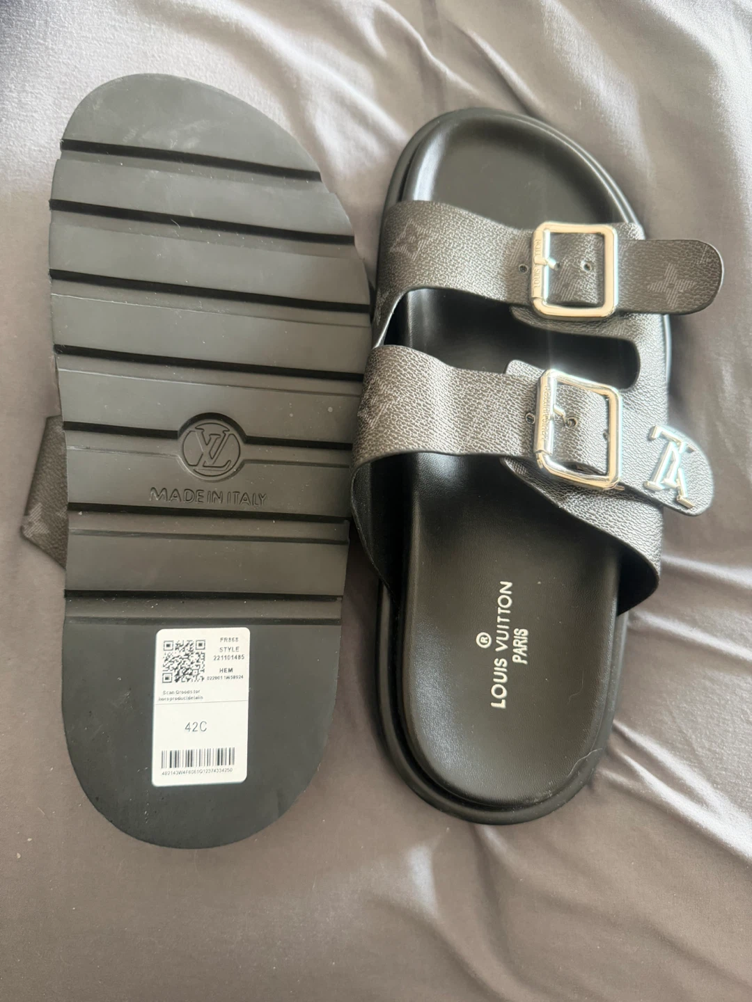 Brand New Monogram Sandals - photo 2