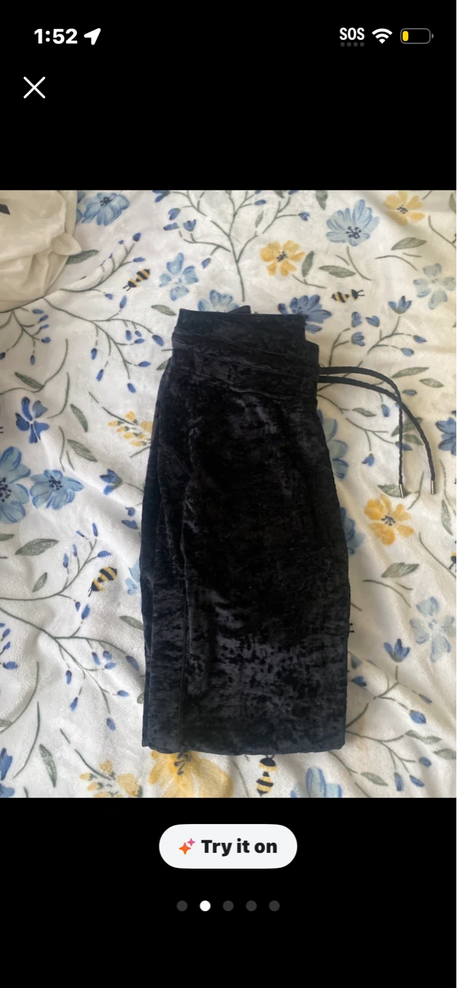Lululemon Velvet Joggers size 4 - photo 3