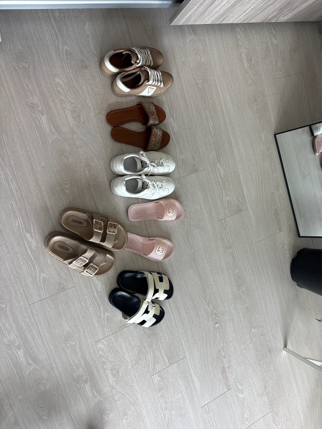 I want to sell all the shoes for 80