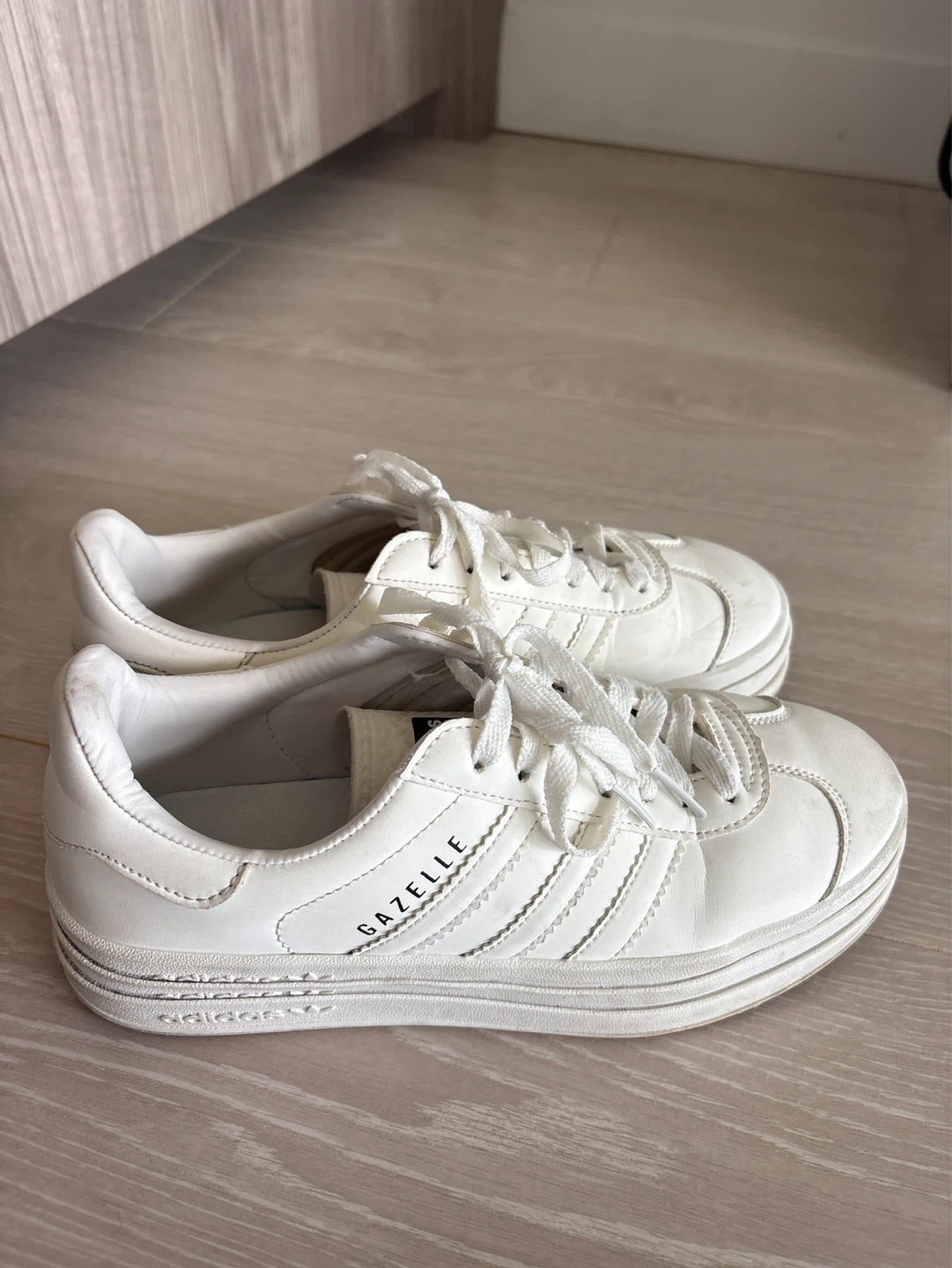 I want to sell all the shoes for 80 - photo 4