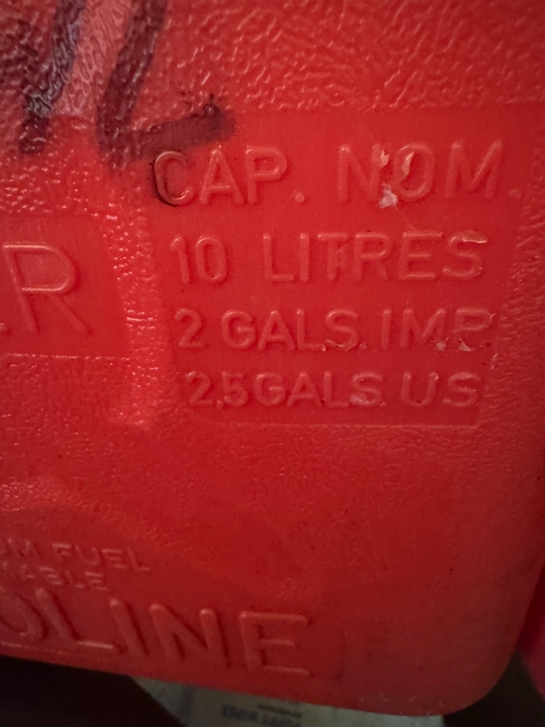 Red 10 Litre Gasoline Can - photo 5