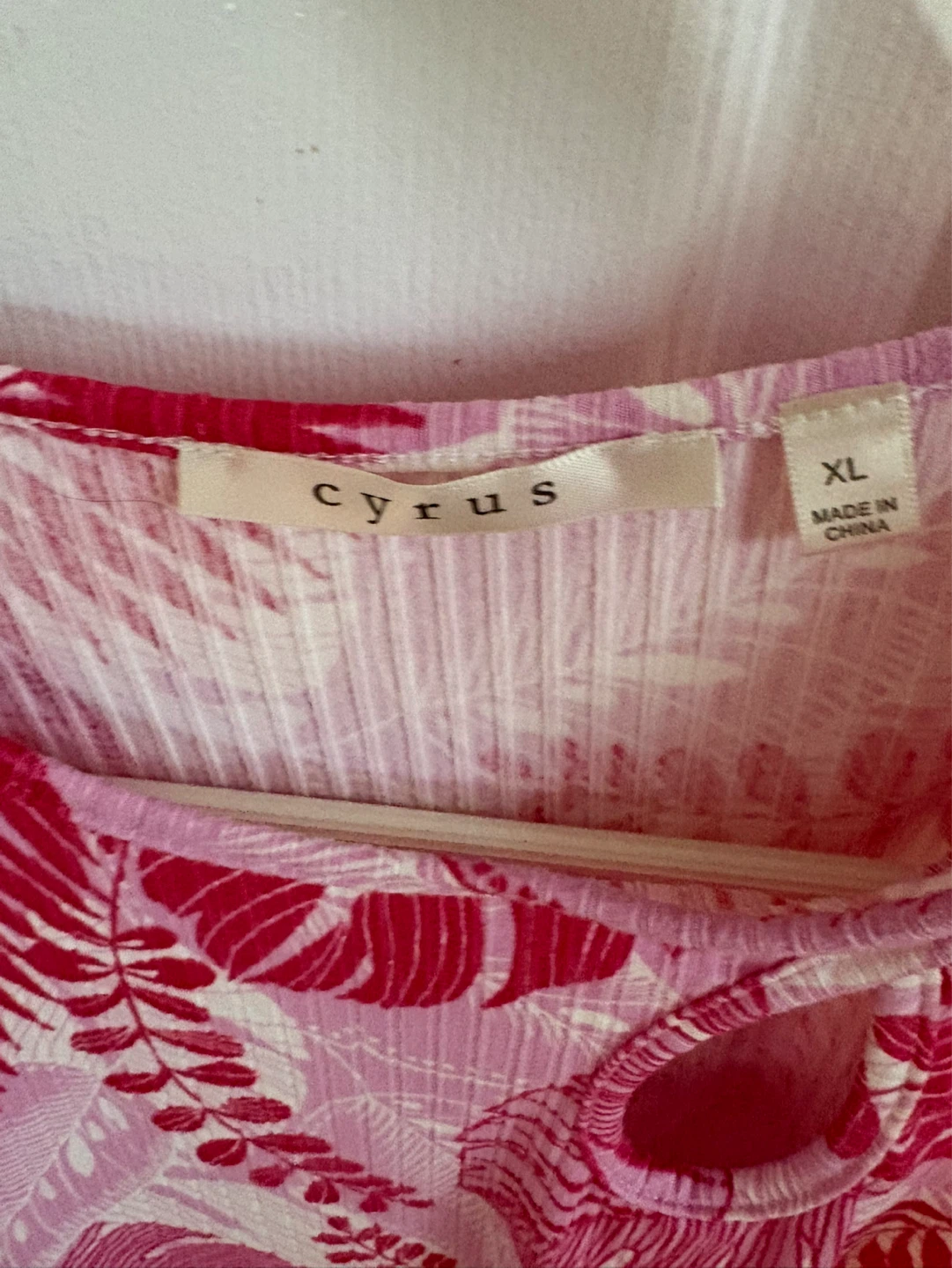 Cyrus Women's Tropical Print Cold Shoulder Top XL - photo 3