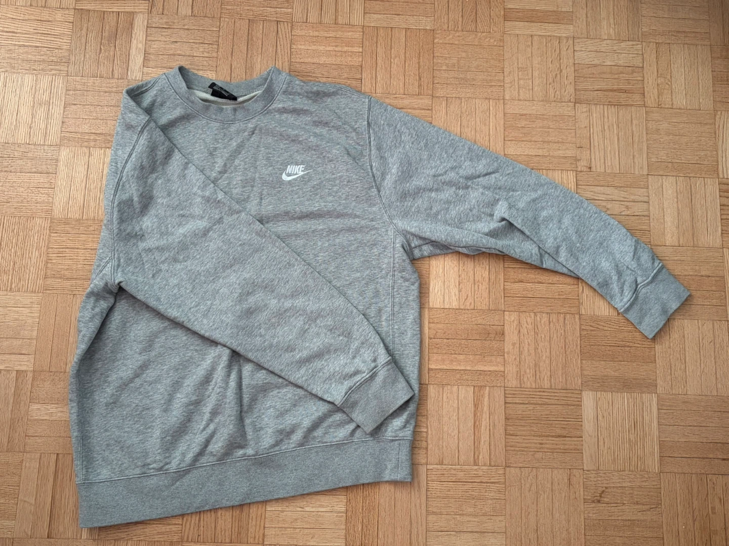 Nike Grey Crewneck Sweatshirt