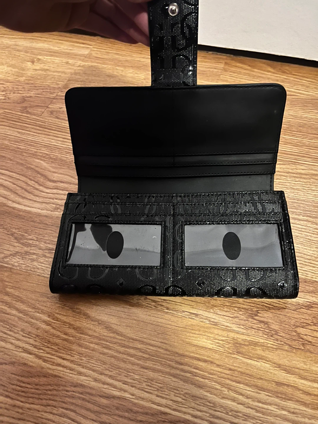 Guess Wallet - photo 2