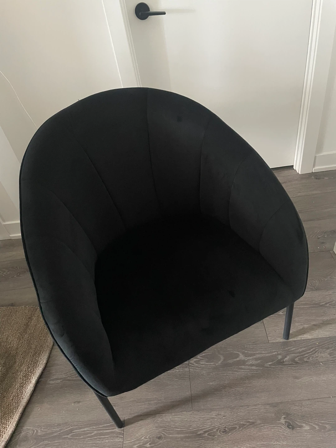 Black Velvet Lounge Chair - photo 2
