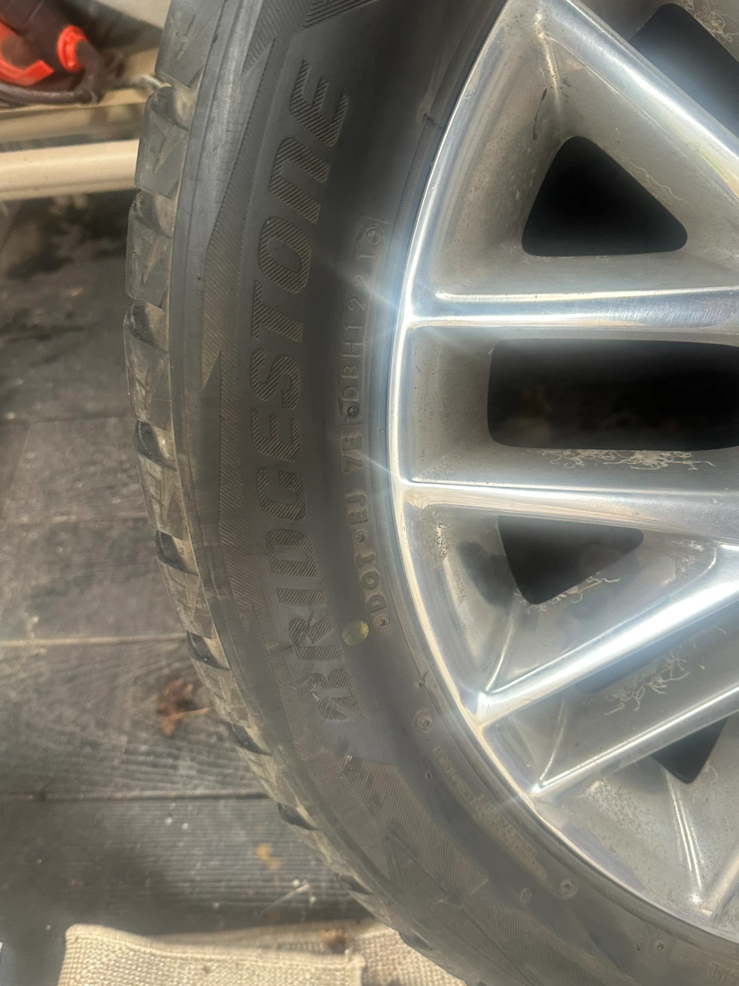 Bridgestone Blizzak Winter Tires - 265/50R20 - photo 3