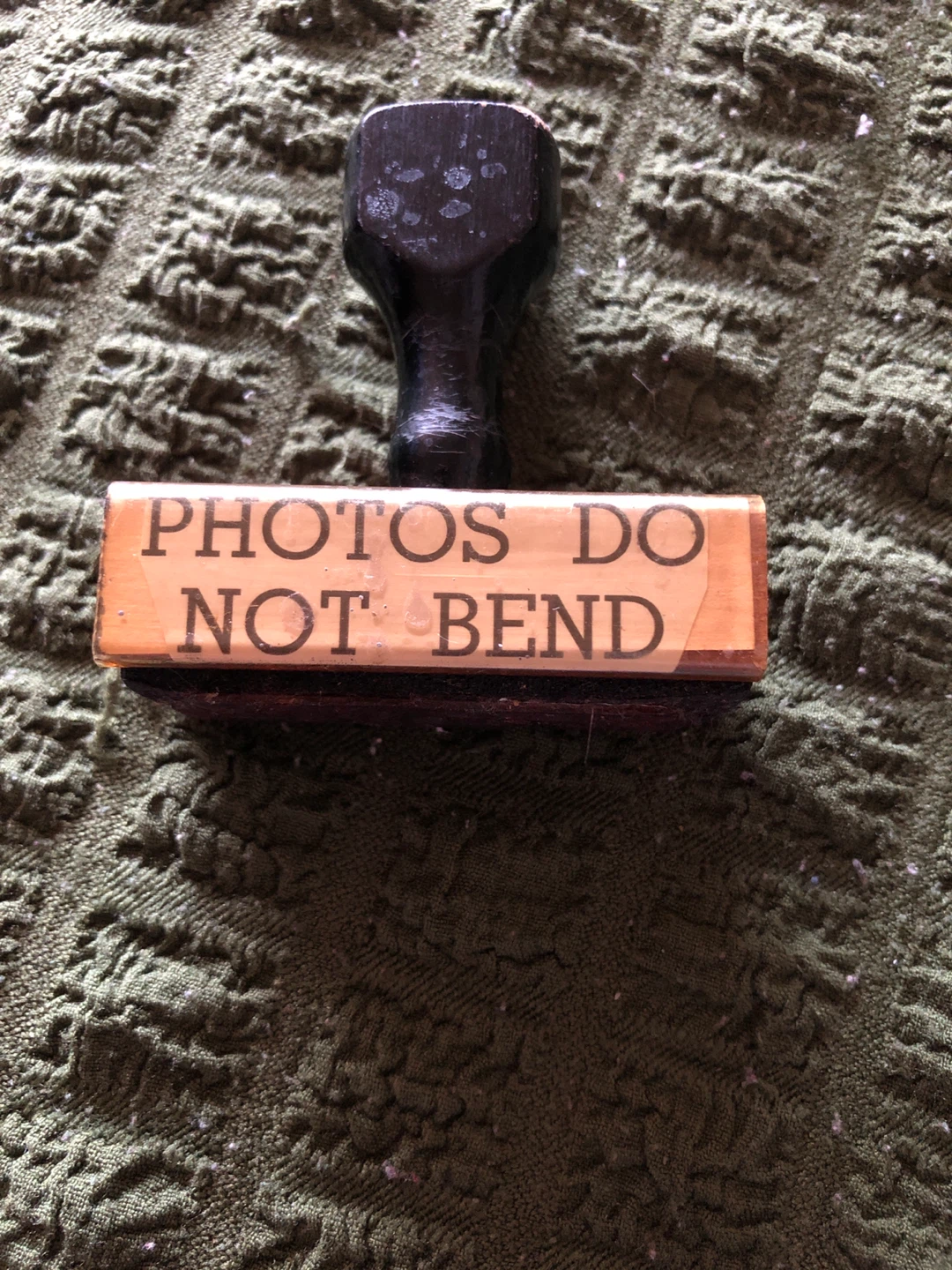Vintage "PHOTOS DO NOT BEND" Rubber Stamp