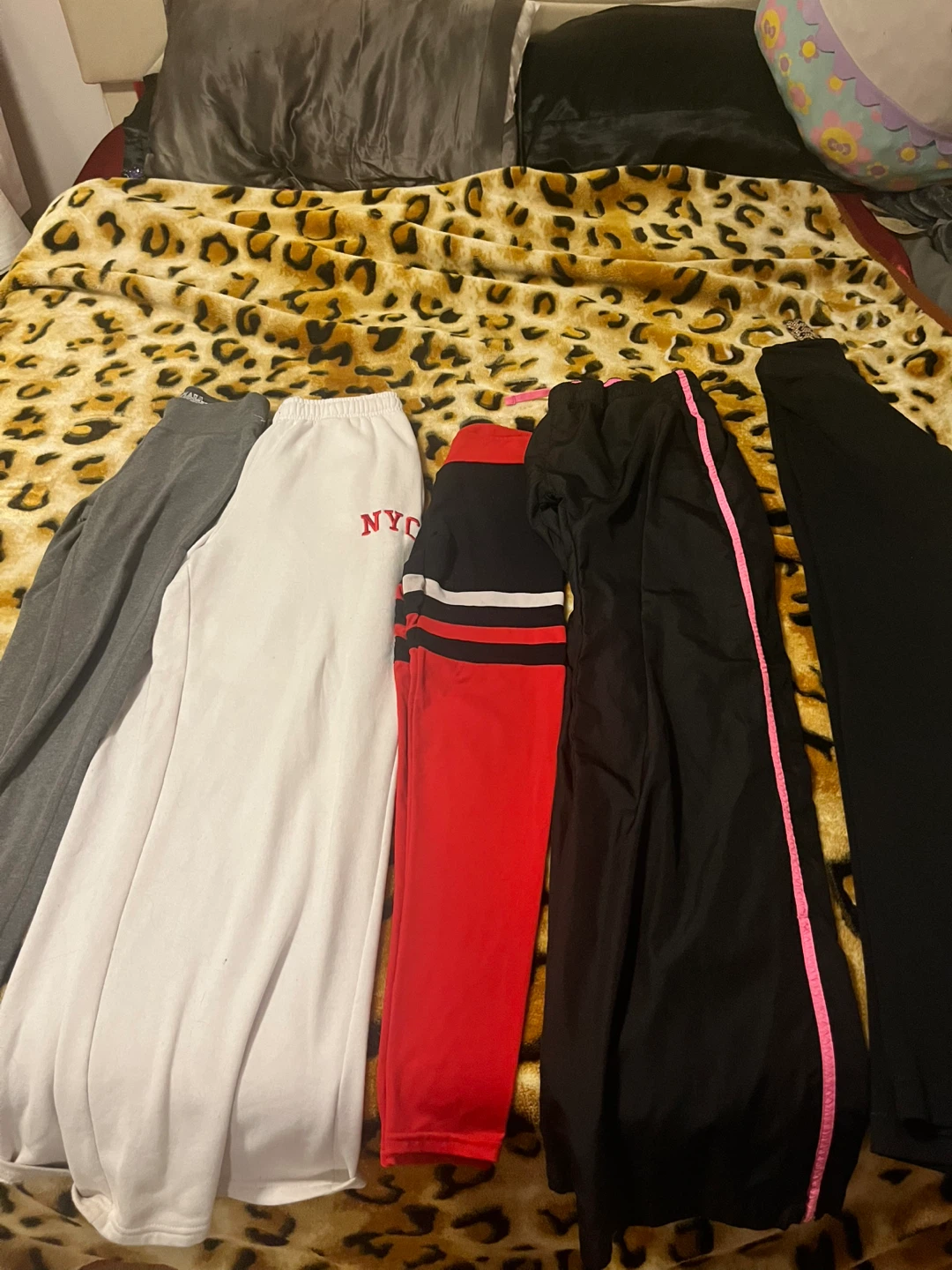 Bundle of 4 Pairs of Pants