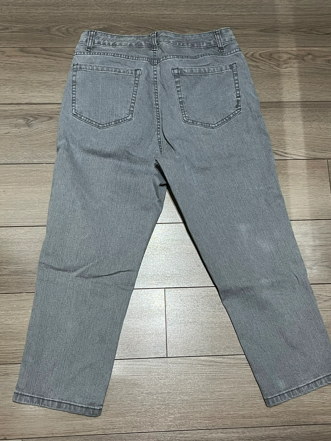 Jones New York Signature Lexington Capri Jeans - Grey - photo 2
