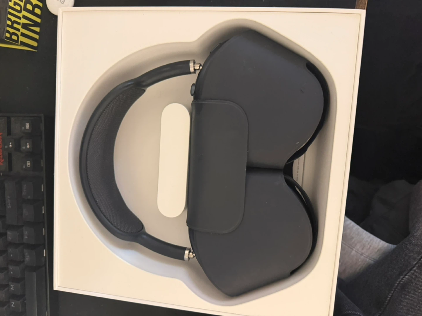 Apple AirPods Max Headphones - photo 2