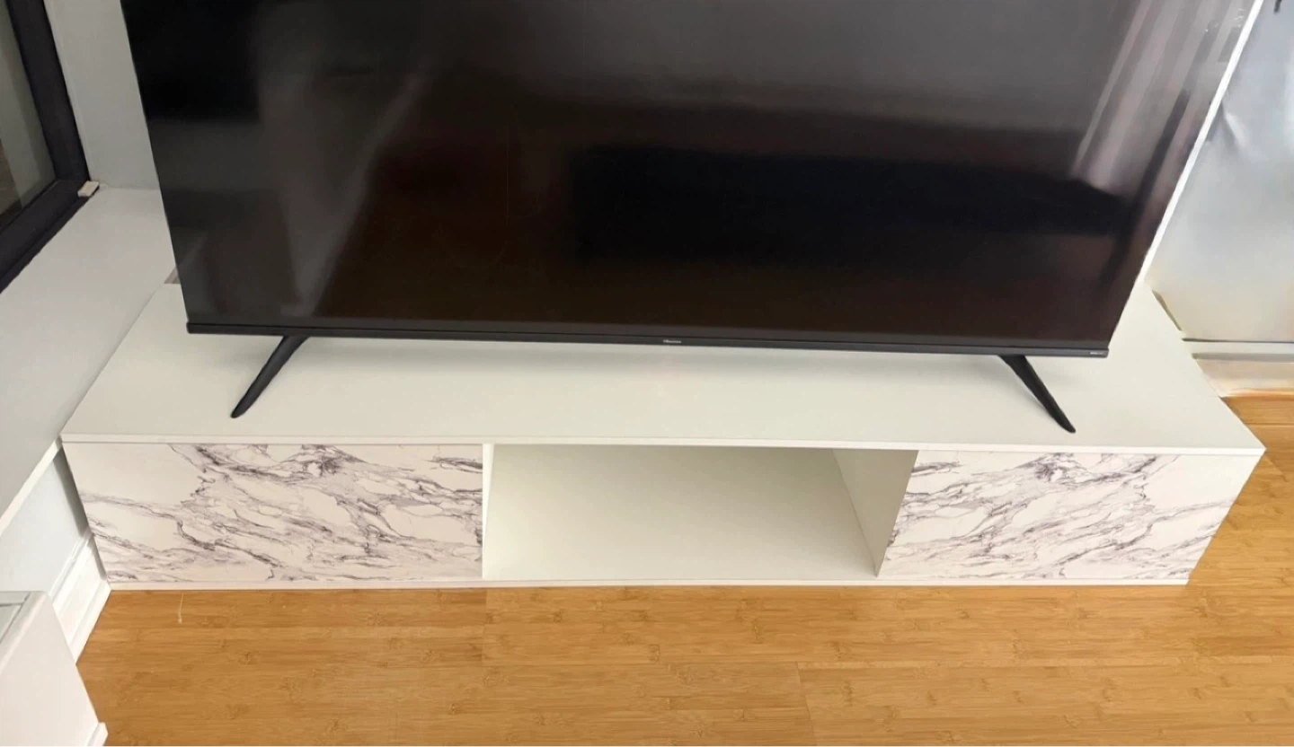 Set of 2 coffee tables & White TV Stand with Marble Accents - photo 2