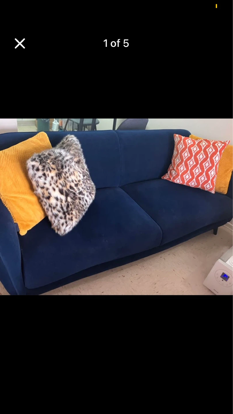 Leon’s Sofa / Loveset/ Futons/ Couch