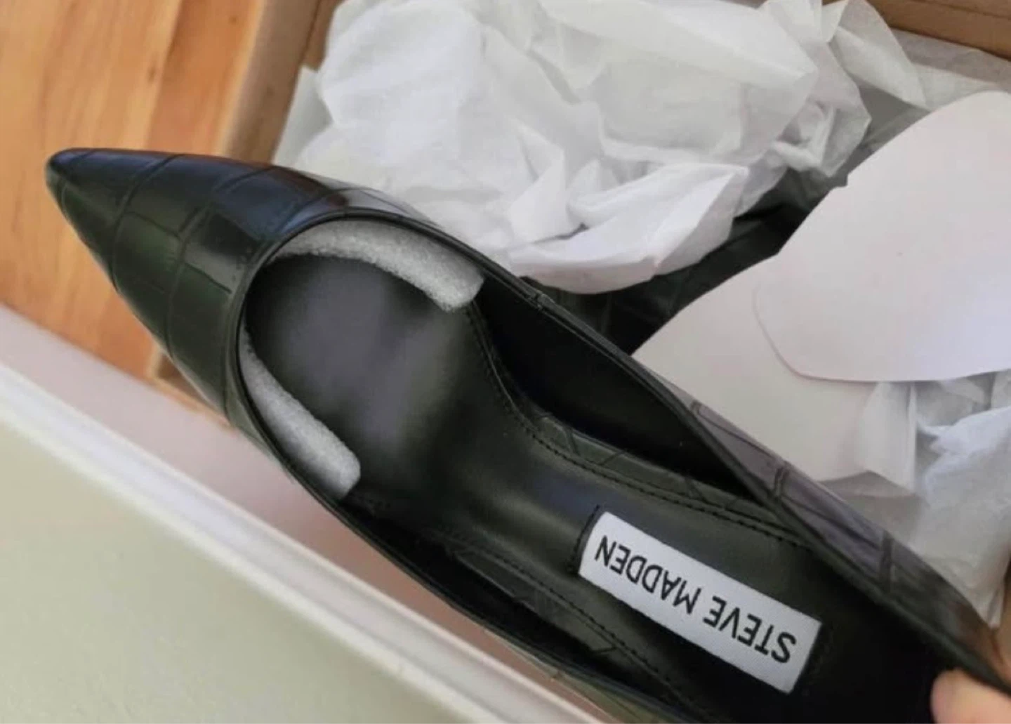 Steve Madden Luiza-C Black Croc Pumps Size 7 - photo 2
