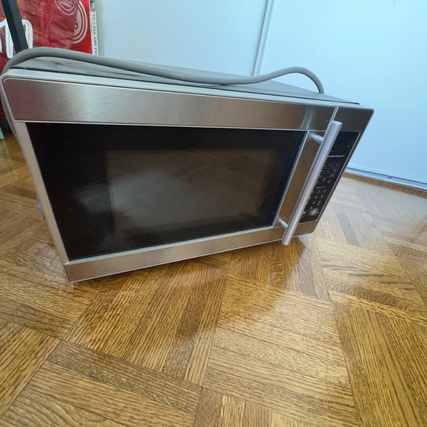 Hamilton Beach Microwave - photo 3
