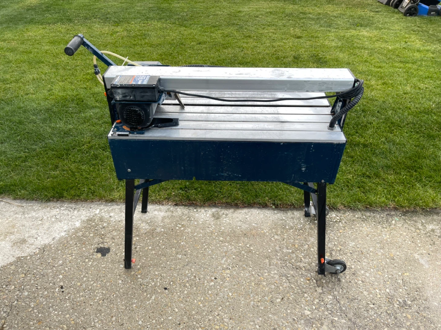 Chicago Electric 7 inch Tile Saw