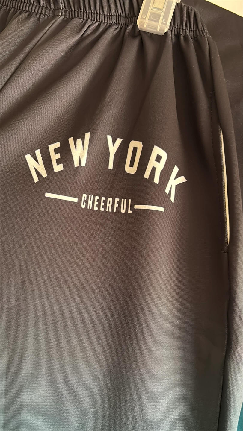 New York Cheerful Ombre Hoodie and Pants Set - photo 3