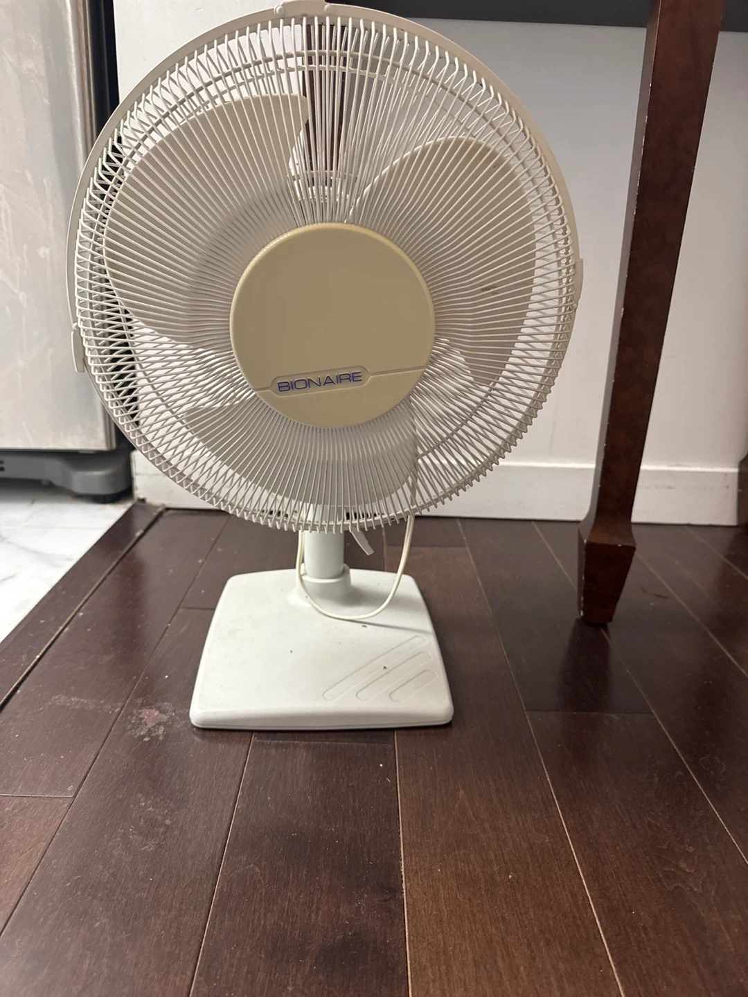 Bionaire White Table Fan