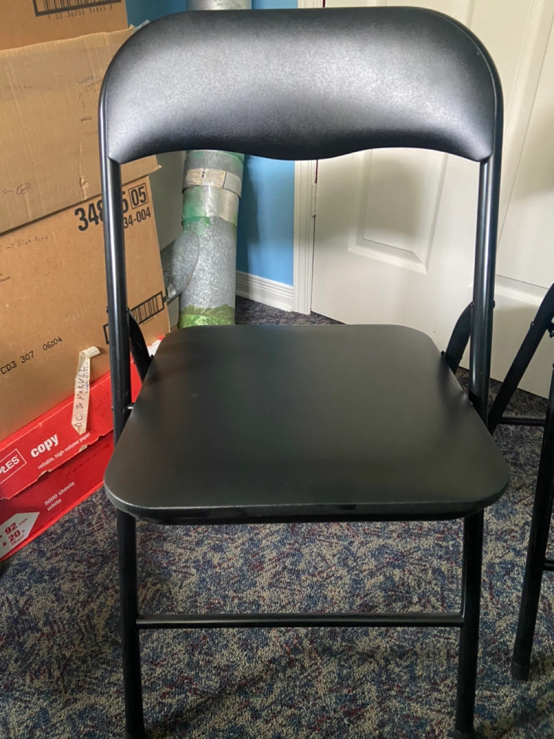 3 GSC Technologies Vinyl Folding Chairs - Black - photo 4