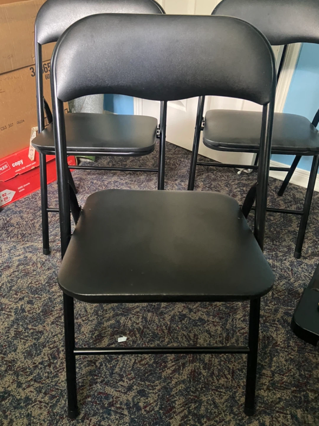 3 GSC Technologies Vinyl Folding Chairs - Black - photo 5