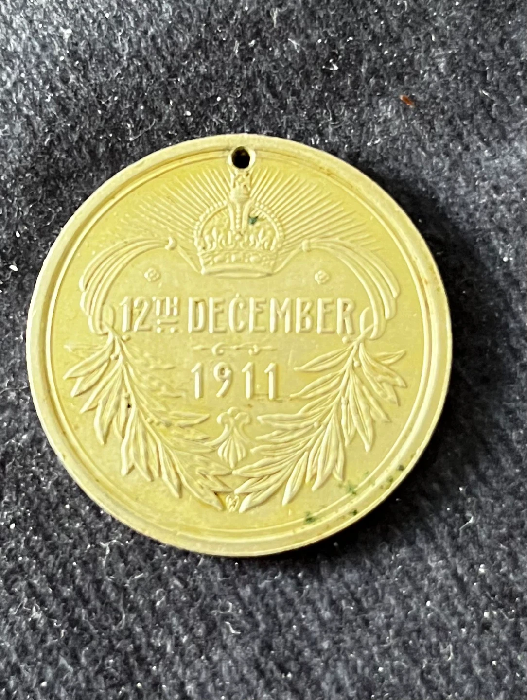 Commemorative Medal George V & Mary Coronation Durbar 1911 - photo 3