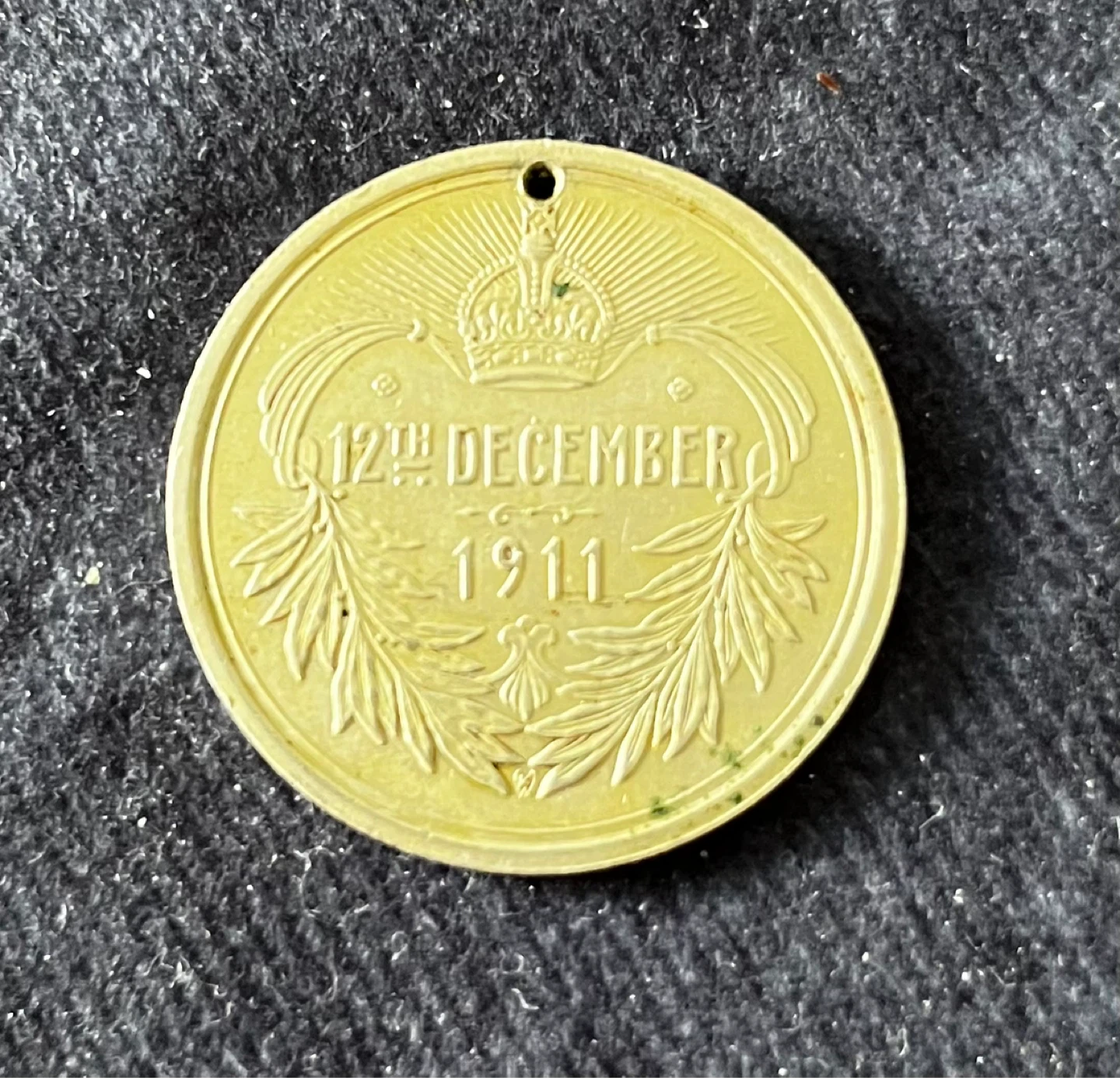 Commemorative Medal George V & Mary Coronation Durbar 1911 - photo 2