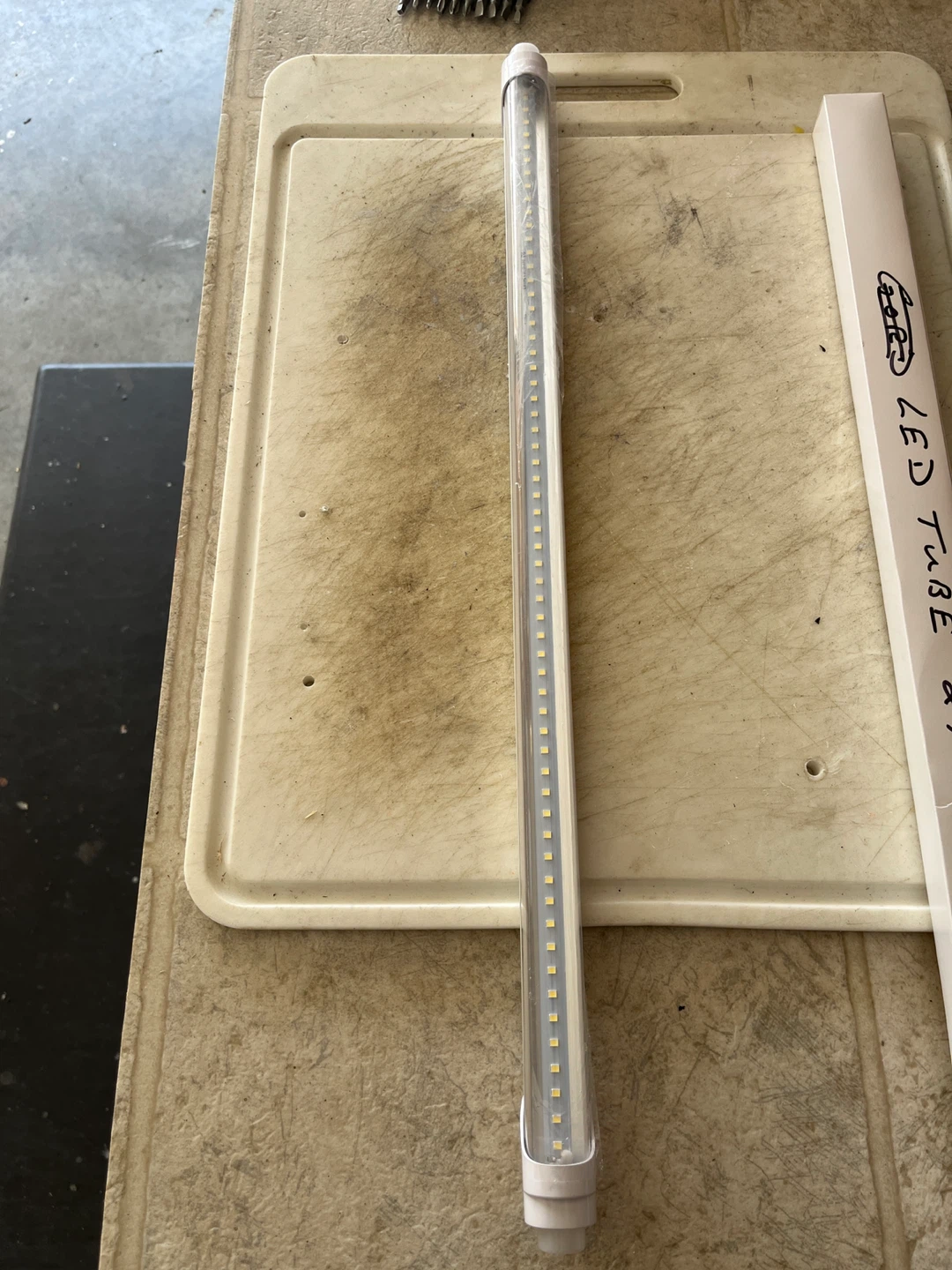 Fluorescent tubes - photo 2