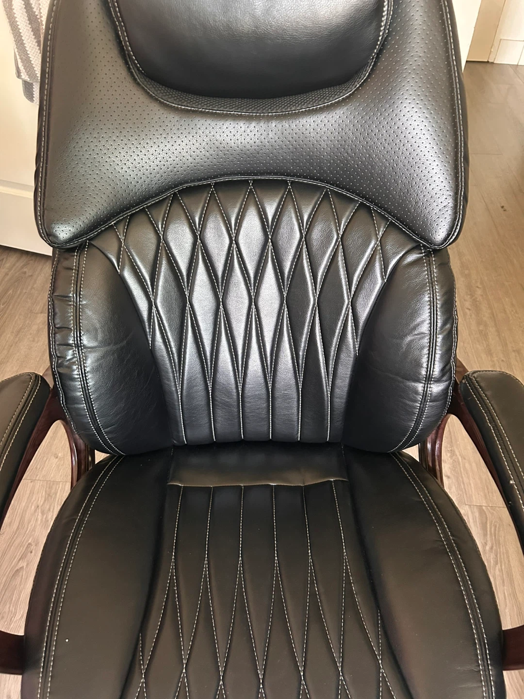 Black Executive Office Chair - photo 2