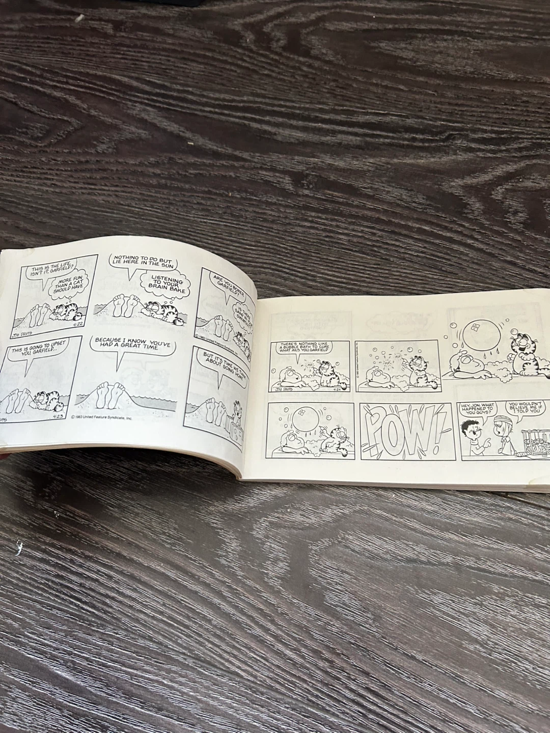 Garfield Loses His Feet by Jim Davis Comic Book - photo 2